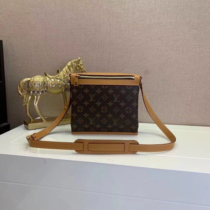 高品質ルイヴィトンバッグコピー 定番人気2021新品 Louis Vuitton メンズ ショルダーバッグ