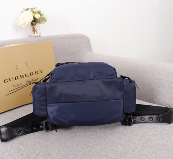 バーバリーバッグコピー 2021新品注目度NO.1 BURBERRY 男女兼用 バックパック - 画像 (5)
