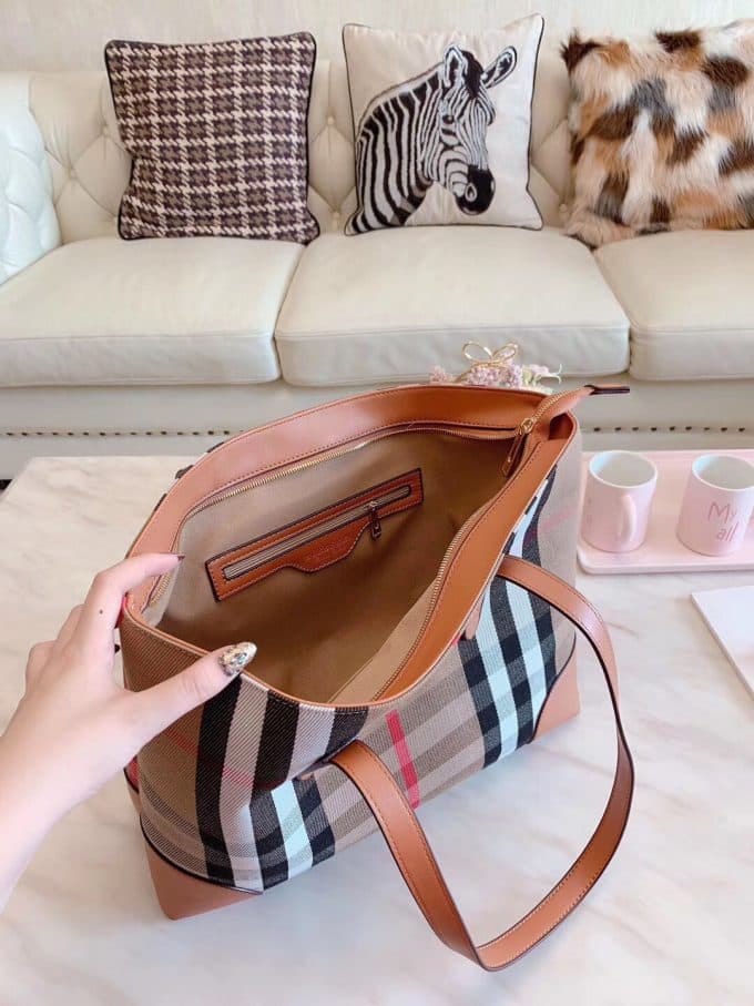 2019人気新作バーバリー(BURBERRY)☆レディース トートバッグコピー☆どんなアイテムとも相性がいい！絶賛発売中！！ - 画像 (8)