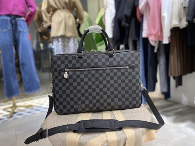 ルイヴィトンバッグコピー 2021新品注目度NO.1 Louis Vuitton メンズ ブリーフケース