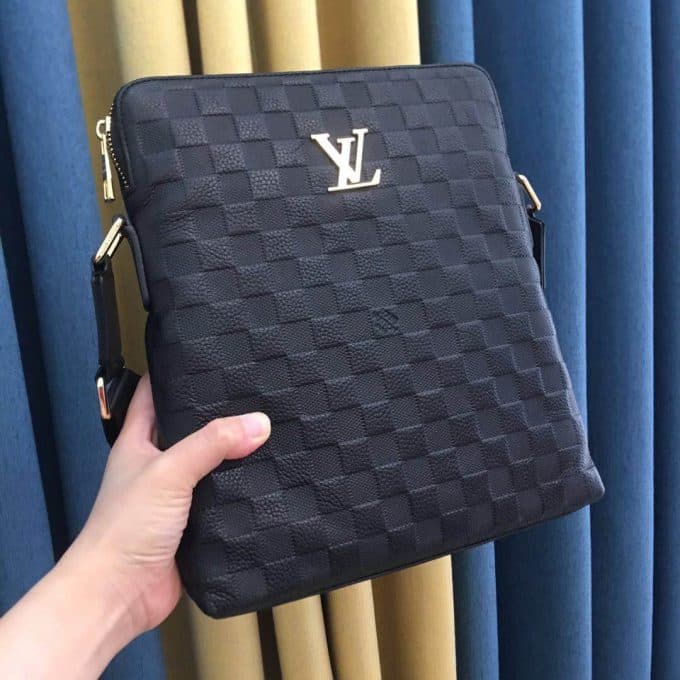 ルイヴィトンバッグコピー 定番人気2021新品 Louis Vuitton メンズ ショルダーバッグ