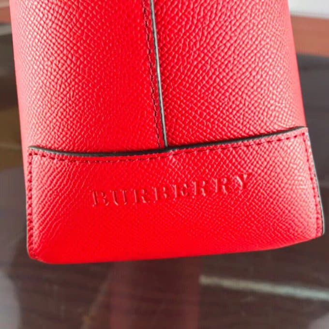 2019大人気爆発バーバリー(BURBERRY)☆レディース トートバッグコピー☆人気商品今流行り欠かせない存在☆★ - 画像 (6)