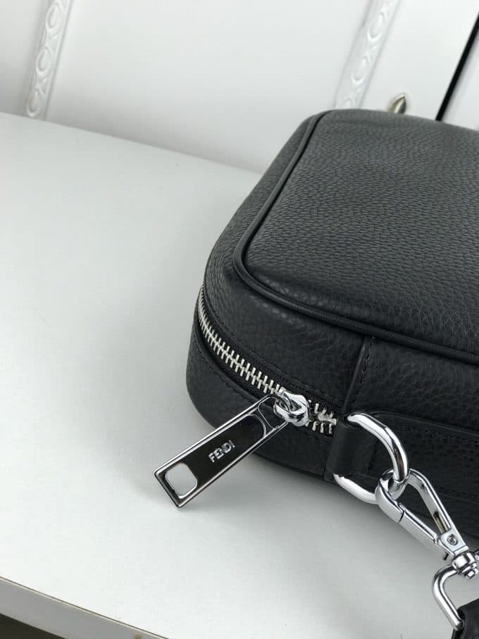 フェンディバッグコピー 大人気2021新品 FENDI メンズ ショルダーバッグ - 画像 (4)