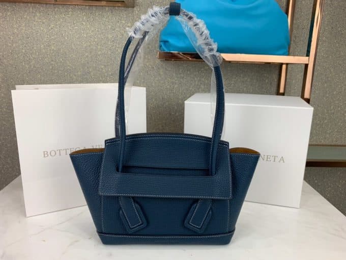 2019新作超売れ筋ボッテガヴェネタ(Bottega Veneta)☆レディース ハンドバックコピー☆効果抜群♪視線を独り占める!!