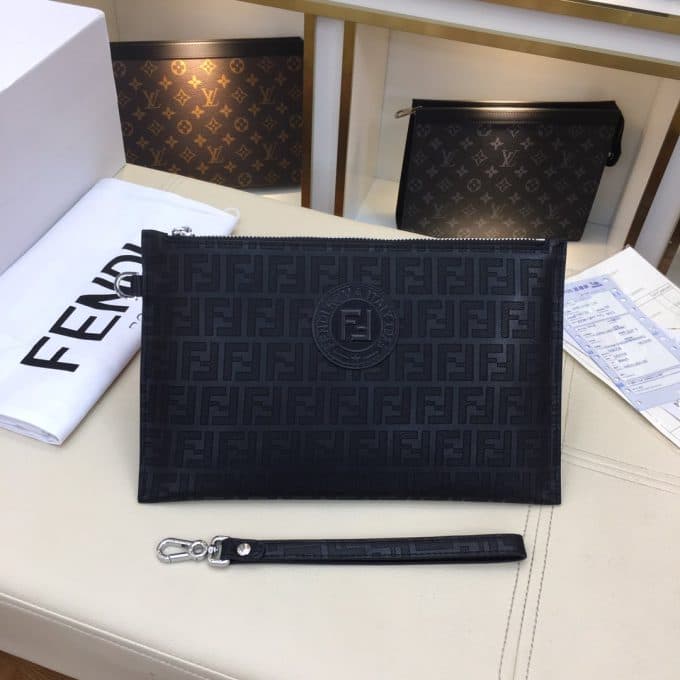 フェンディバッグコピー 2021新品注目度NO.1 FENDI メンズ セカンドバッグ