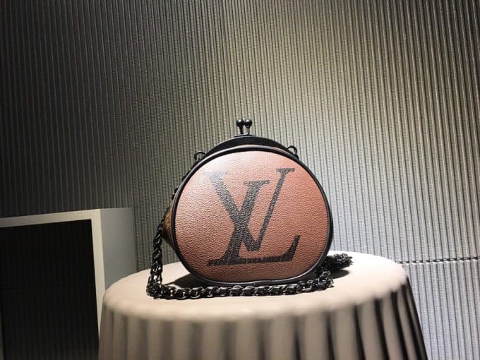 ルイヴィトンバッグコピー 定番人気2020新品 Louis Vuitton レディース ショルダーバッグ
