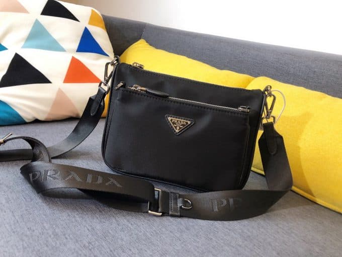 プラダバッグコピー 定番人気2021新品 PRADA 男女兼用 ショルダーバッグ