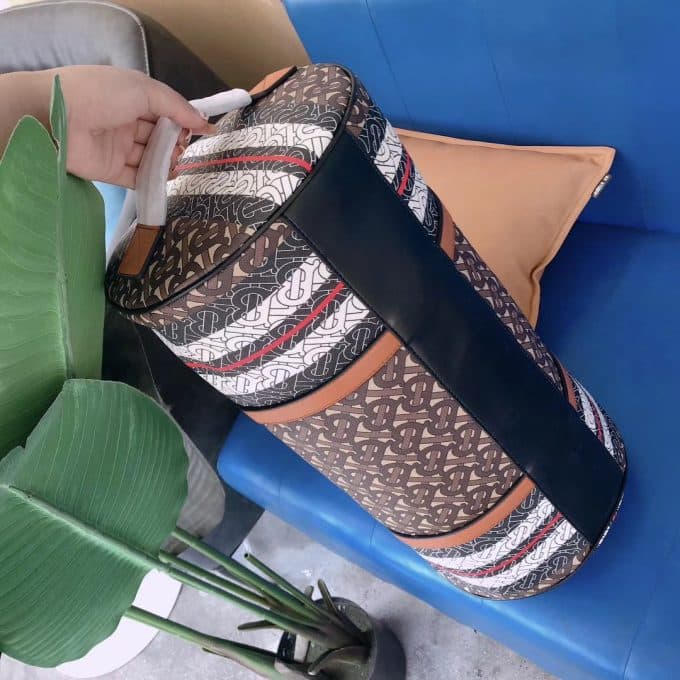 2019秋冬定番商品バーバリー(BURBERRY)☆レディース ハンドバックコピー☆爆発人気商品!数量限定発表★♫♪ - 画像 (2)
