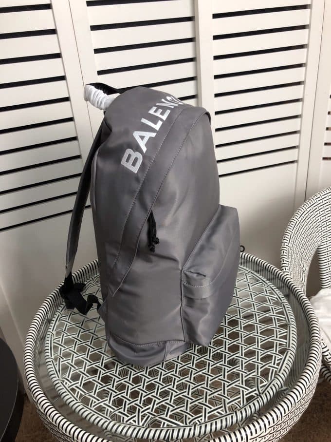 バレンシアガバッグコピー 定番人気2021新品 BALENCIAGA 男女兼用 バックパック - 画像 (2)