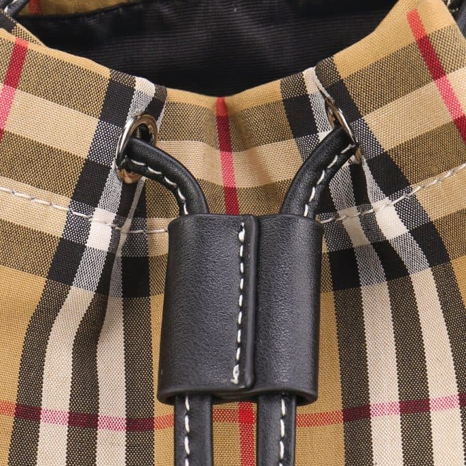 バーバリーバッグコピー 定番人気2021新品 BURBERRY 男女兼用 バックパック - 画像 (5)