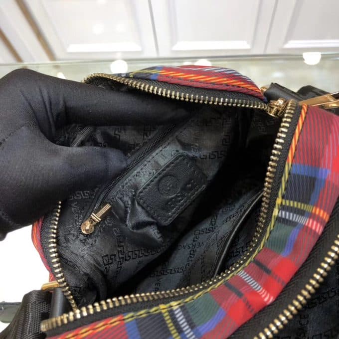 バーバリーバッグコピー 定番人気2021新品 BURBERRY メンズ ショルダーバッグ - 画像 (9)