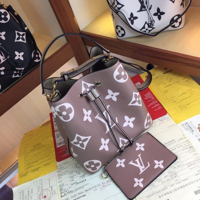ルイヴィトンバッグコピー 2020新品注目度NO.1 Louis Vuitton レディース バケツバッグ - 画像 (5)