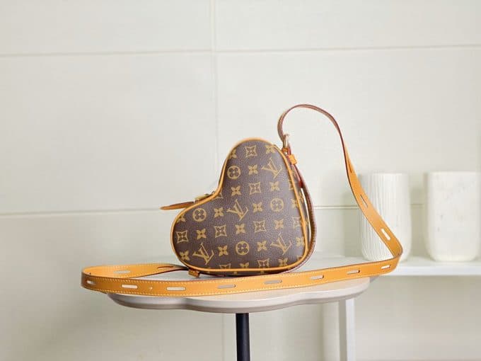 ルイヴィトンバッグコピー 2020新品注目度NO.1 Louis Vuitton レディース ショルダーバッグ - 画像 (4)