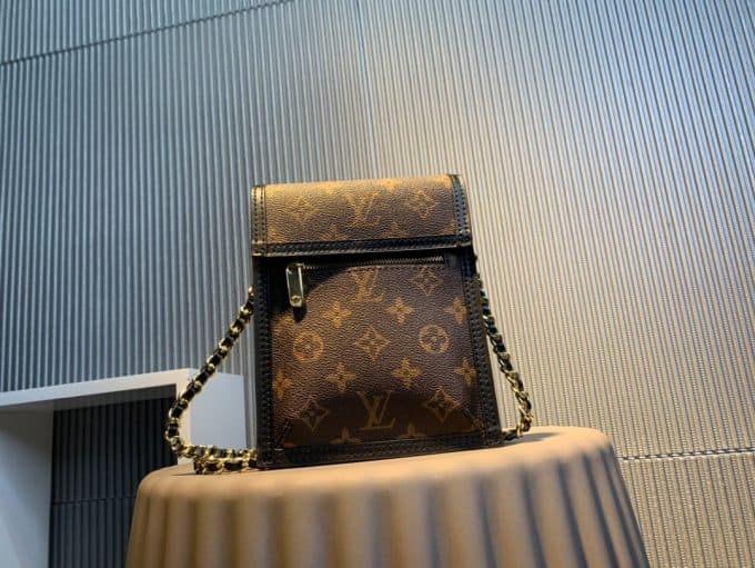 ルイヴィトンバッグコピー 定番人気2020新品 Louis Vuitton レディース ショルダーバッグ
