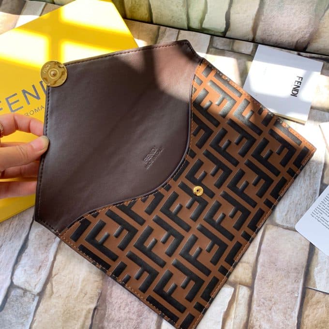 フェンディバッグコピー 2021新品注目度NO.1 FENDI 男女兼用 セカンドバッグ - 画像 (6)