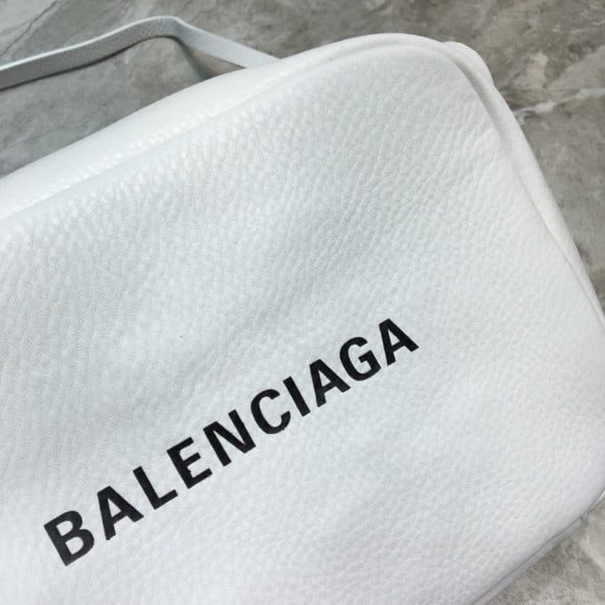 高品質 バレンシアガバッグコピー 定番人気2021新品 BALENCIAGA 男女兼用 ショルダーバッグ - 画像 (5)