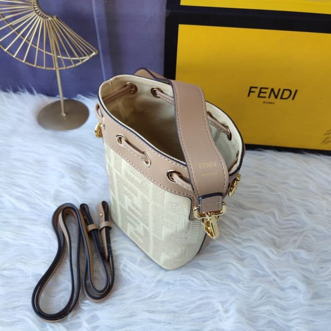 フェンディバッグコピー 大人気2022新品 FENDI レディース バケツバッグ - 画像 (6)