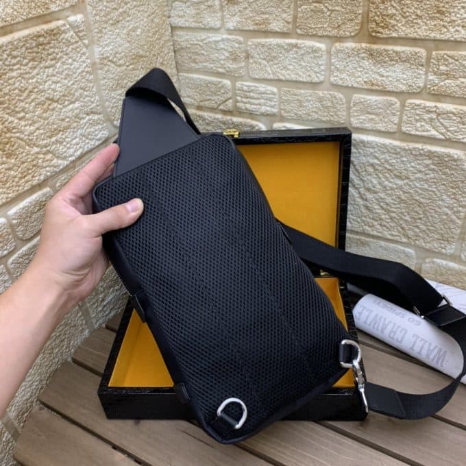 フェンディバッグコピー 定番人気2021新品 FENDI メンズ ボディバッグ - 画像 (3)