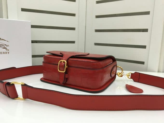 2019人気新作バーバリー(BURBERRY)☆レディース ショルダーバッグコピー☆どんなアイテムとも相性がいい！絶賛発売中！！ - 画像 (3)