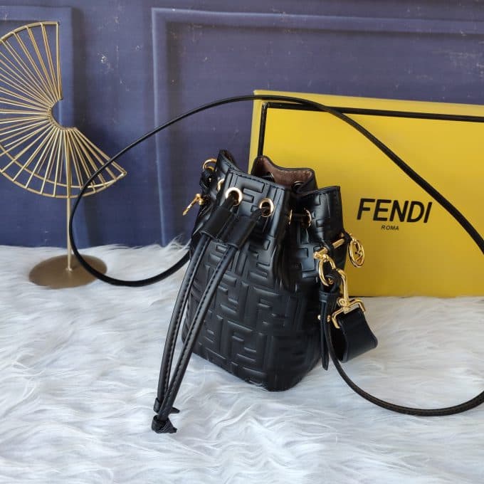 フェンディバッグコピー 定番人気2022新品 FENDI レディース バケツバッグ - 画像 (5)