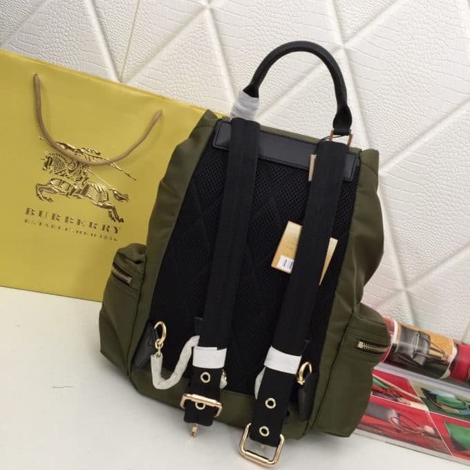 バーバリーバッグコピー 2021新品注目度NO.1 BURBERRY 男女兼用 バックパック - 画像 (3)