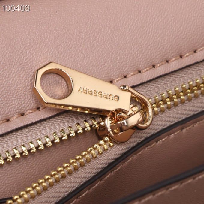 2019秋冬新作☆超売れ筋バーバリー(BURBERRY)☆レディース ショルダーバッグコピー☆特別価格にて販売!!今一番流行っている人気アイテム!! - 画像 (7)