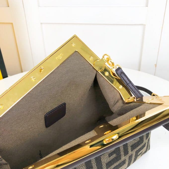 フェンディバッグコピー 2022新品注目度NO.1 FENDI レディース ショルダーバッグ - 画像 (8)