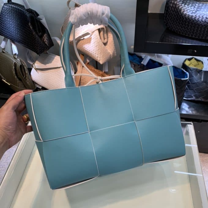 ボッテガヴェネタバッグコピー 2021新品注目度NO.1 Bottega Veneta メンズ トートバッグ - 画像 (2)