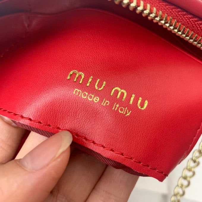 2019新作超売れ筋ミュウミュウ(MIUMIU)☆ ショルダーバッグコピー☆効果抜群♪視線を独り占める!! - 画像 (9)
