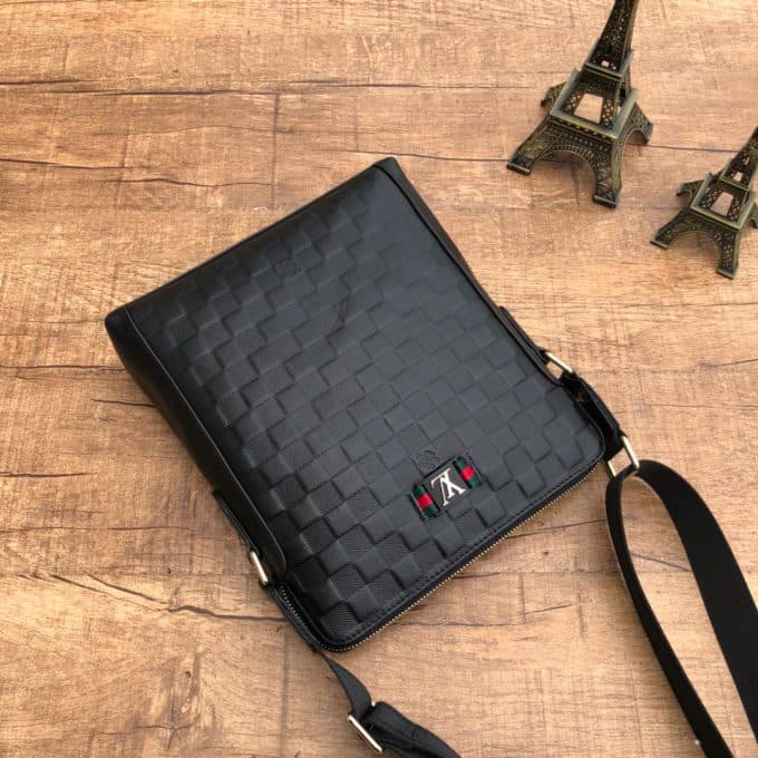 ルイヴィトンバッグコピー 定番人気2021新品 Louis Vuitton メンズ ショルダーバッグ - 画像 (4)
