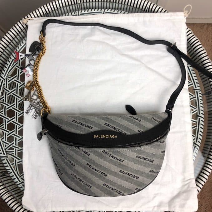 高品質 バレンシアガバッグコピー 定番人気2021新品 BALENCIAGA 男女兼用 ウエストポーチ