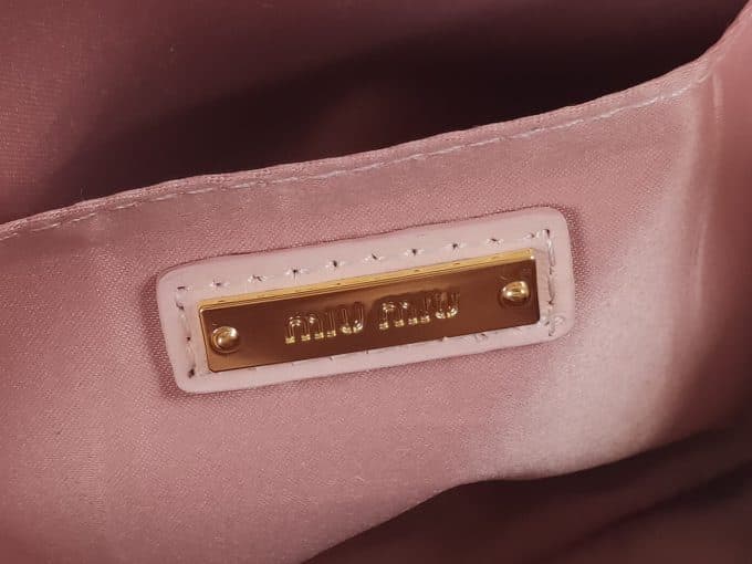 2019秋冬人気新作ミュウミュウ(MIUMIU)☆ ショルダーバッグコピー☆数量限定発表★♫店長お勧め人気商品！！ - 画像 (7)