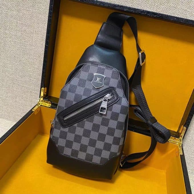 ルイヴィトンバッグコピー 大人気2021新品 Louis Vuitton メンズ ボディバッグ