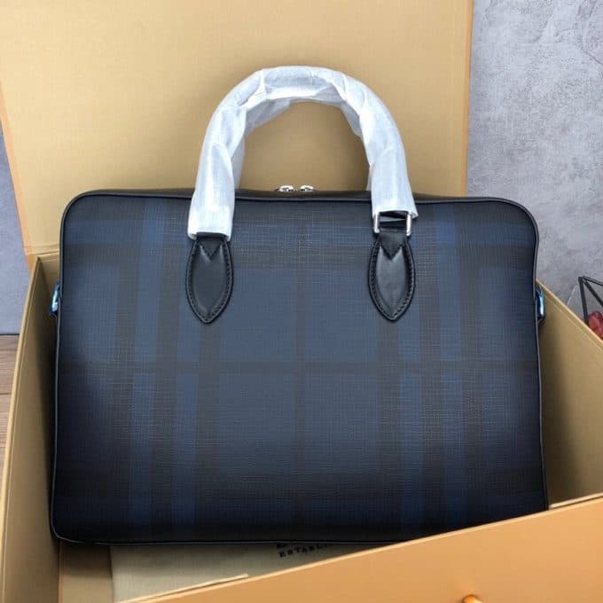 バーバリーバッグコピー 2021新品注目度NO.1 BURBERRY メンズ ブリーフケース