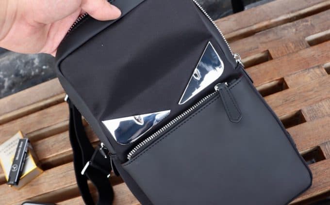 フェンディバッグコピー 定番人気2021新品 FENDI メンズ ボディバッグ - 画像 (8)