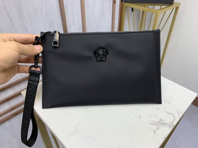 ヴェルサーチェバッグコピー 2021新品注目度NO.1 VERSACE メンズ セカンドバッグ