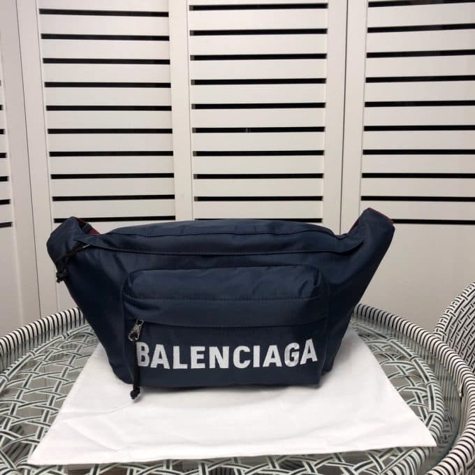 バレンシアガバッグコピー 定番人気2021新品 BALENCIAGA 男女兼用 ウエストポーチ