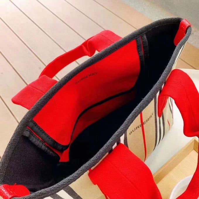 2019大人気爆発バーバリー(BURBERRY)☆レディース トートバッグコピー☆人気商品今流行り欠かせない存在☆★ - 画像 (7)