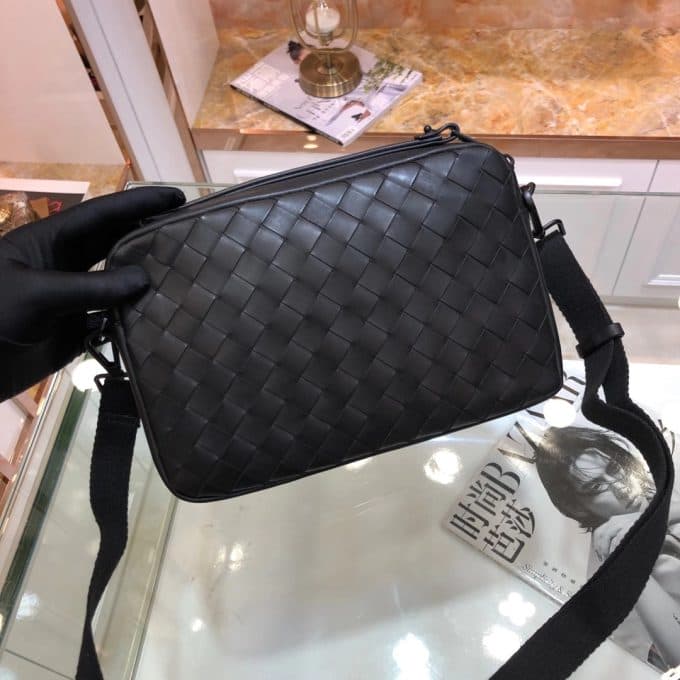 ボッテガヴェネタバッグコピー 定番人気2021新品 Bottega Veneta メンズ ショルダーバッグ