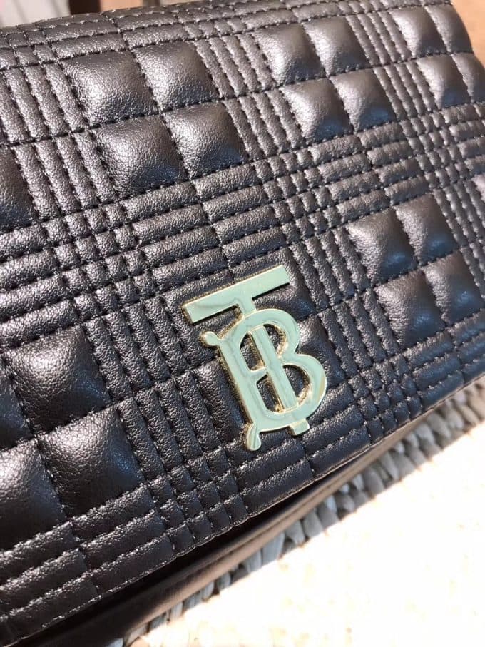 2019秋冬新作☆超売れ筋バーバリー(BURBERRY)☆レディース ショルダーバッグコピー☆特別価格にて販売!!今一番流行っている人気アイテム!! - 画像 (3)
