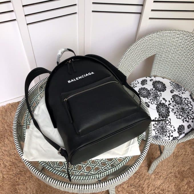 高品質 バレンシアガバッグコピー 定番人気2021新品 BALENCIAGA 男女兼用 バックパック - 画像 (5)