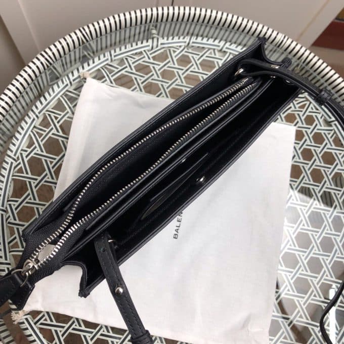 バレンシアガバッグコピー 定番人気2021新品 BALENCIAGA 男女兼用 ショルダーバッグ - 画像 (7)