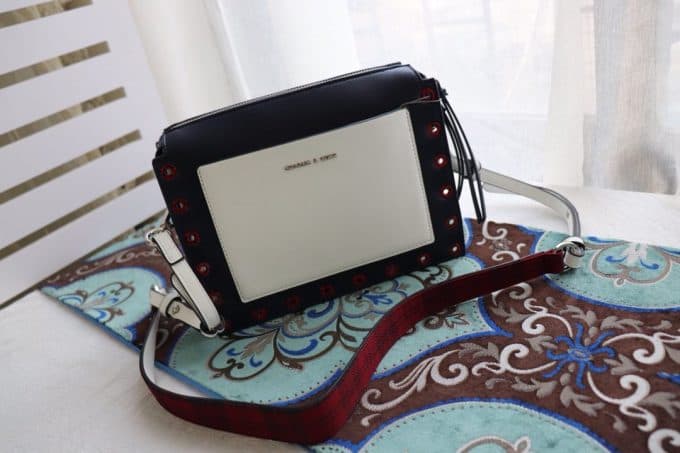2019秋冬新作☆超売れ筋バーバリー(BURBERRY)☆レディース ショルダーバッグコピー☆特別価格にて販売!!今一番流行っている人気アイテム!!