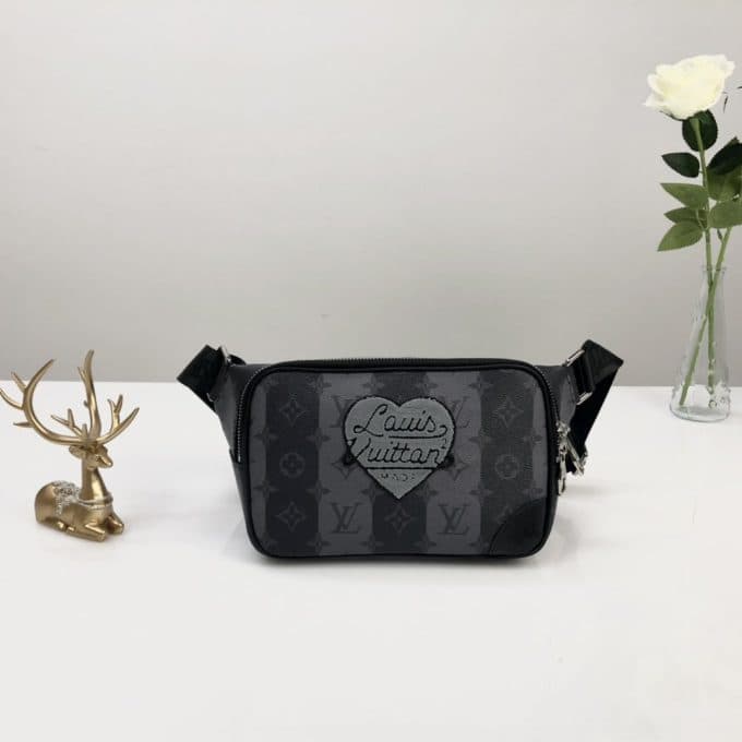 ルイヴィトンバッグコピー 定番人気2022新品 Louis Vuitton 男女兼用 ウエストポーチ