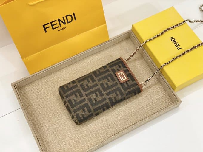 フェンディバッグコピー 大人気2021新品FENDI  男女兼用 携帯 電話 バッグ 2色 - 画像 (5)