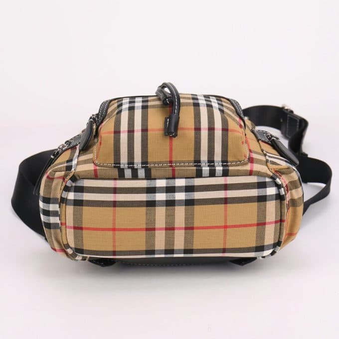 バーバリーバッグコピー 定番人気2021新品 BURBERRY 男女兼用 バックパック - 画像 (4)