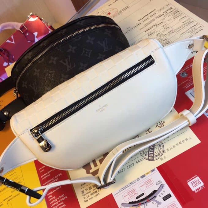 ルイヴィトンバッグコピー 大人気2020新品 Louis Vuitton レディース ウエストポーチ - 画像 (5)