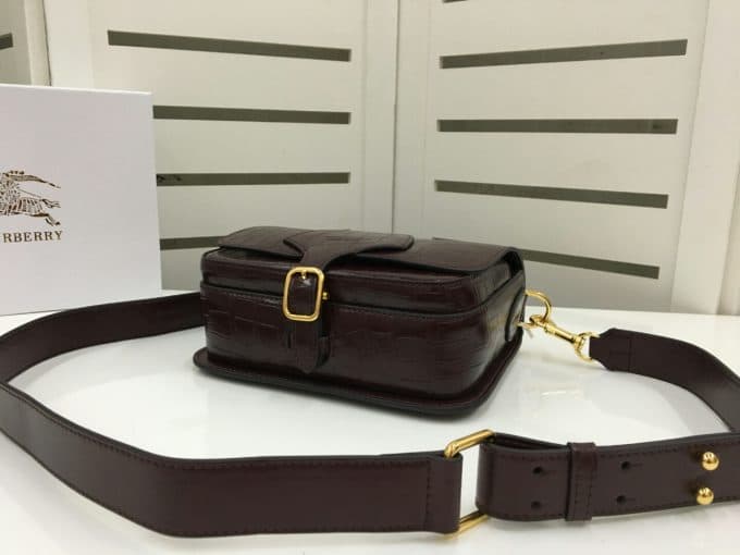 2019人気新作バーバリー(BURBERRY)☆レディース ショルダーバッグコピー☆どんなアイテムとも相性がいい！絶賛発売中！！ - 画像 (4)