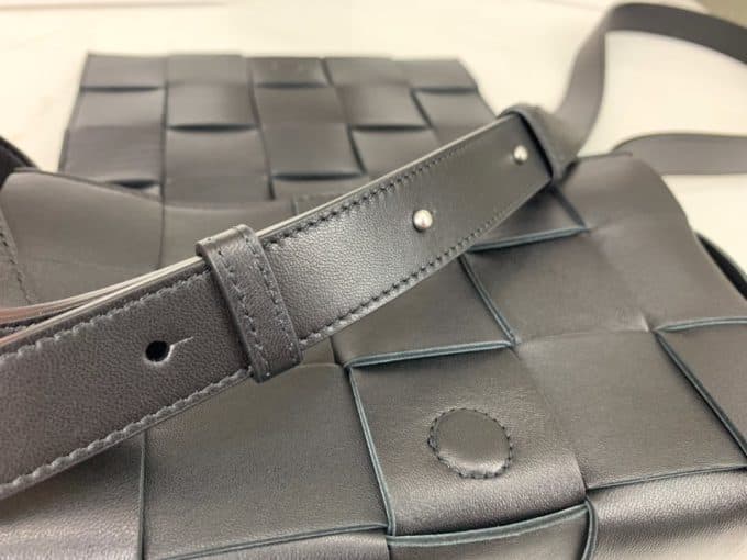 2019秋冬新作☆超売れ筋ボッテガヴェネタ(Bottega Veneta)☆レディース ショルダーバッグコピー☆特別価格にて販売!!今一番流行っている人気アイテム!! - 画像 (8)