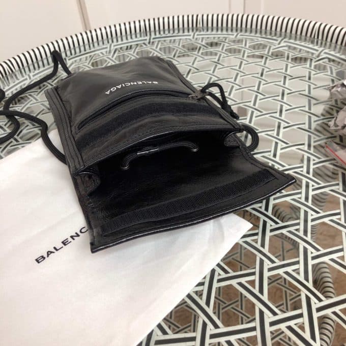 バレンシアガバッグコピー 定番人気2021新品 BALENCIAGA 男女兼用 ショルダーバッグ - 画像 (8)